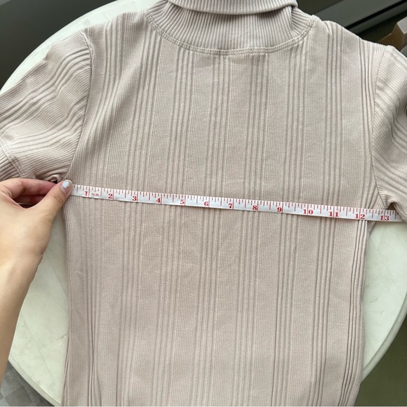 Zara Beige Ribbed Mockneck Short Sleeve Top - Picture 7 of 7